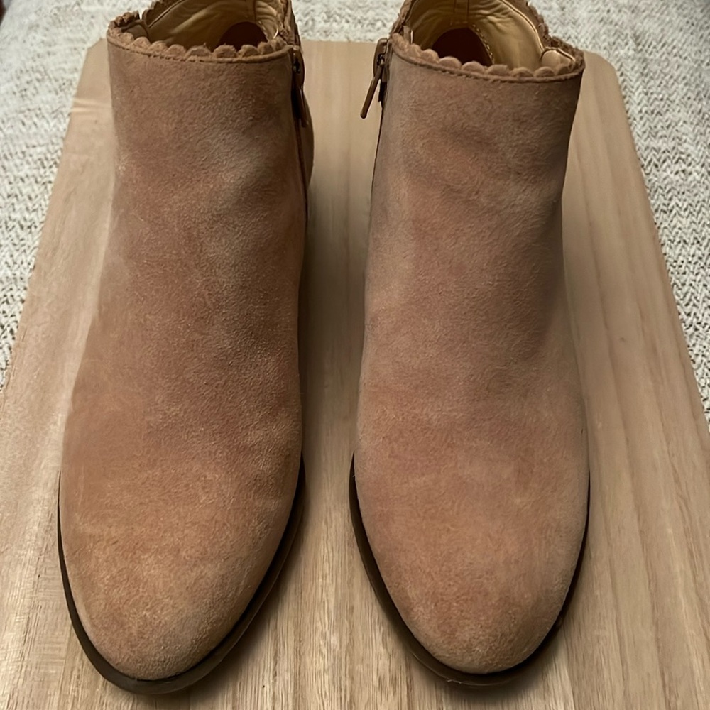 Crown and ivy bootie